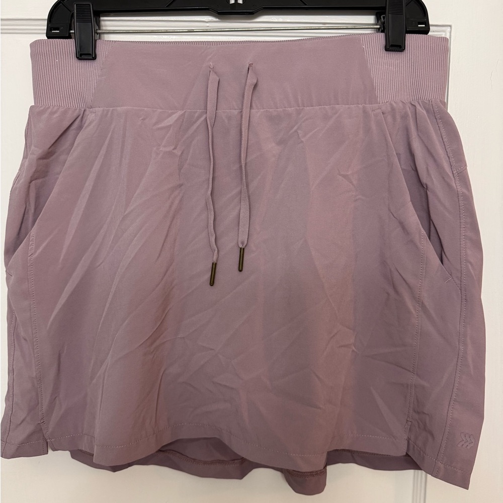 All in Motion Lavender Activewear Skirt/Skort with Shorts Size Medium